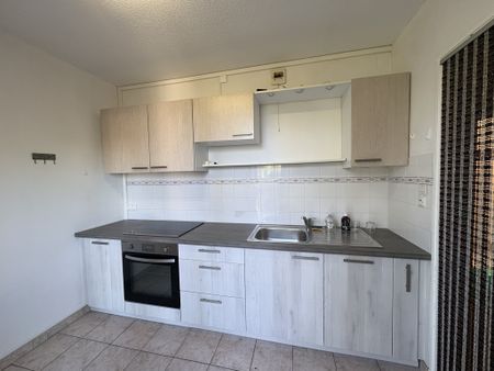 Location Appartement 3 pièces 54m² CASTELNAUDARY 11400 - Photo 3