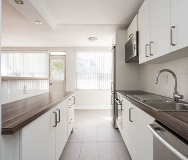 99 Tyndall Avenue - Photo 1