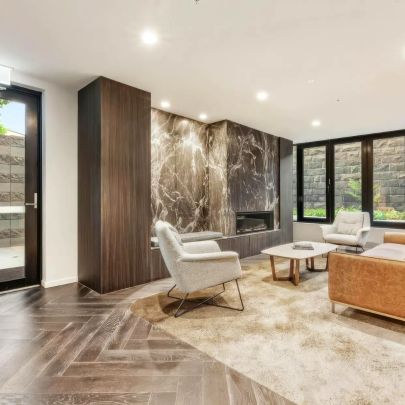 Modern Living In The Heart of Coburg - Photo 1