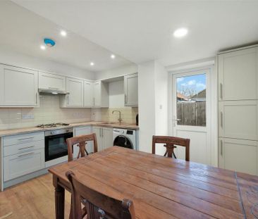 2 bedroom detached bungalow to rent - Photo 5