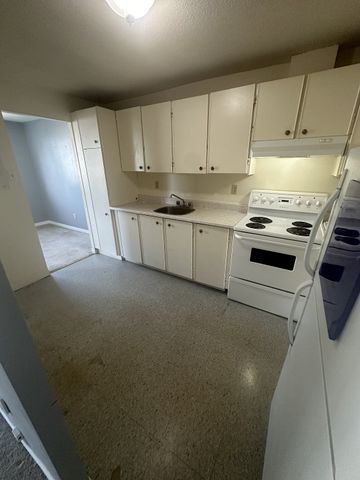 2820 Carling Avenue, Britannia, Ottawa, ON - Photo 2