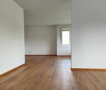 Grosszügige 4.5-Zimmer-Wohnung in Familienquartier in Sempach - ab ... - Foto 3