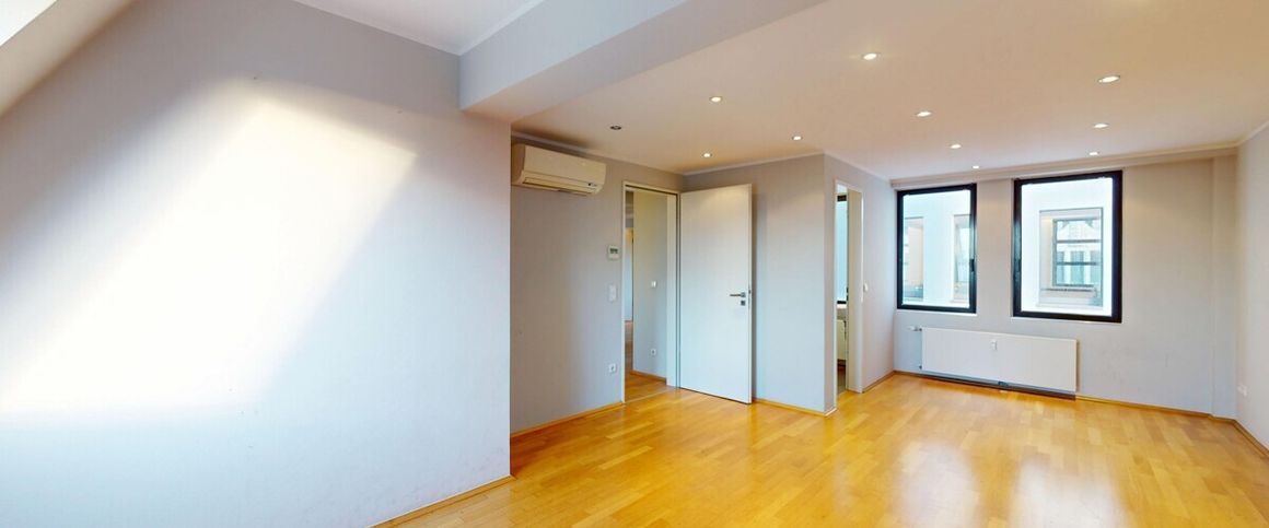 Exklusive Loft-Wohnung mit Sonnenterrasse über den Dächern der Düsseldorfer Altstadt! - Foto 1