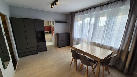 Kawalerka w Śródmieściu na 1 maja - Photo 2