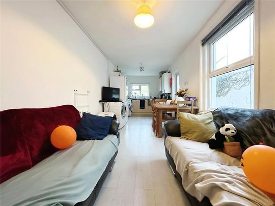 5 bedroom terraced house to rent - Photo 1