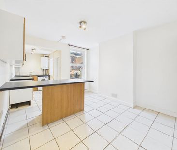 2 bedroom House to rent - Photo 2