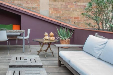 Casa con precioso jardín en pleno Sarriá - Photo 2