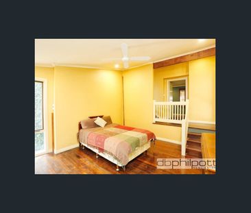 Rare offering on the rental market - Photo 6