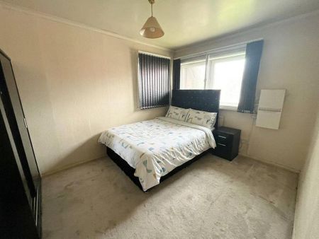 2 bedroom ground floor flat to rent - Photo 4