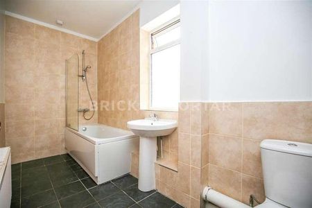 Simonside Terrace, Heaton, Newcastle Upon Tyne, NE6 - Photo 4