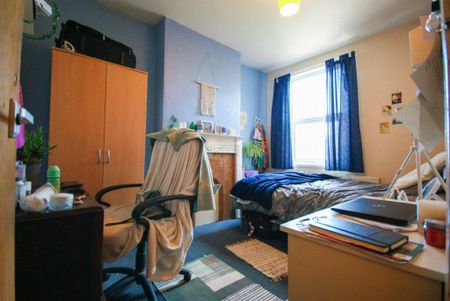 3 bedroom terraced house to rent - Photo 4