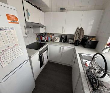 Belton Road, Brighton, BN2 - Photo 2