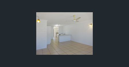 Cozy Living: Duplex with Modern Comforts for Rent - Photo 4