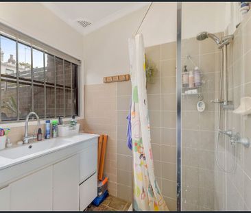 21 Chapman Street, Surry Hills NSW 2010 - House For Rent | Domain - Photo 5