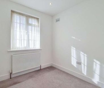 Orchard Drive, Edgware, HA8 - Photo 1