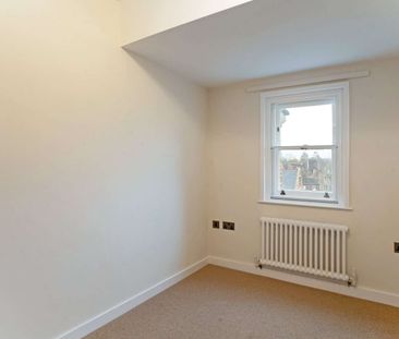 A modern two bedroom apartment - Photo 1