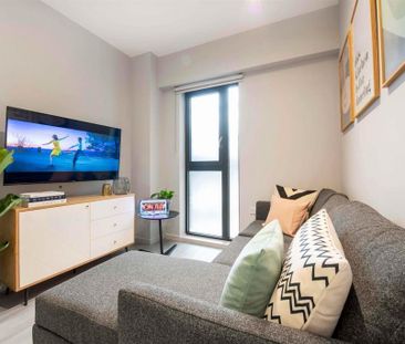 1 bedroom in a flat share to rent - Photo 1