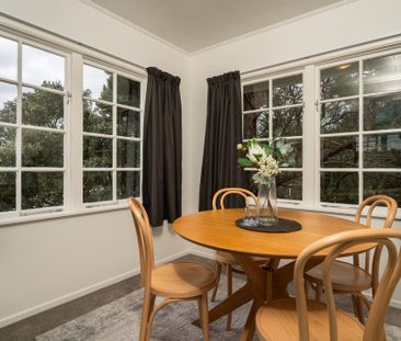 54 Mark Avenue, Paparangi - Photo 1