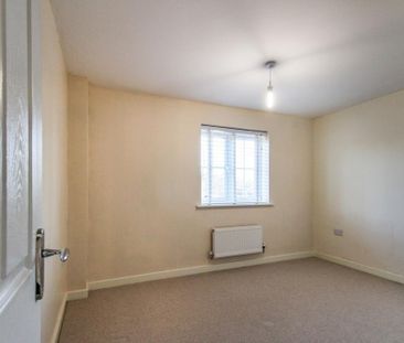 4 bedroom detached house to rent - Photo 3