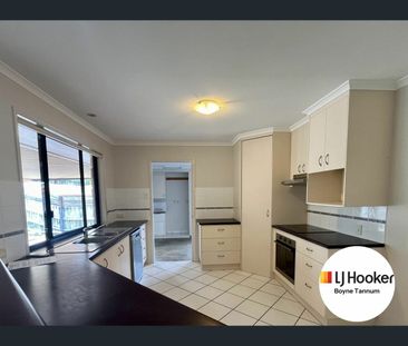 34 Beltana Drive, Boyne Island, Qld 4680 - Photo 2