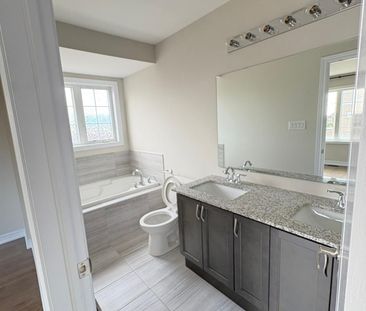 For Lease - 1906 Donald Cousens Parkway, Markham, Ontario - Photo 5