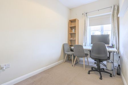 2 Bed Flat, Manor Grove, LS7 - Photo 2