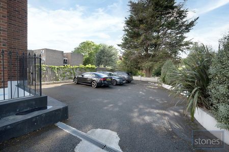 Holden Road, Woodside Park, London - Photo 2