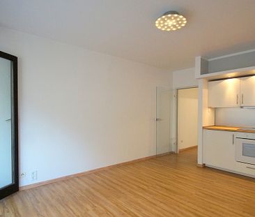 * NUR FÜR PENDLER * 1,5-Zimmer-Wohnung mit Einbauküche und Tiefgaragenstellplatz - Foto 3