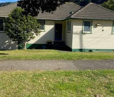 3 Bedrooms - Central Tawa - Photo 3