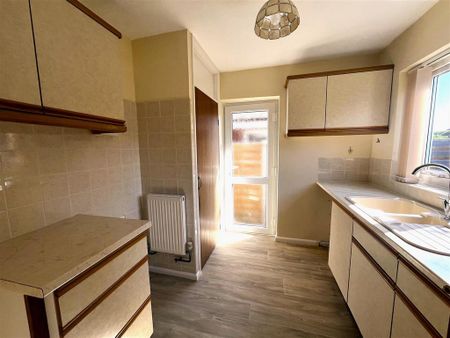 2 bedroom detached bungalow to rent - Photo 5