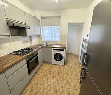 Carr Road, UB5 - Photo 2