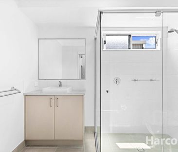 49A Kent, Urangan, Qld 4655 - Photo 1