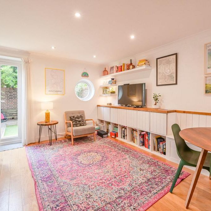 2 bedroom end of terrace house to rent - Photo 1