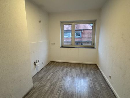 Modernisierte Altbauwohnung in City-Nähe - Foto 5