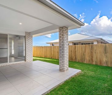 Immaculate Home - Photo 6