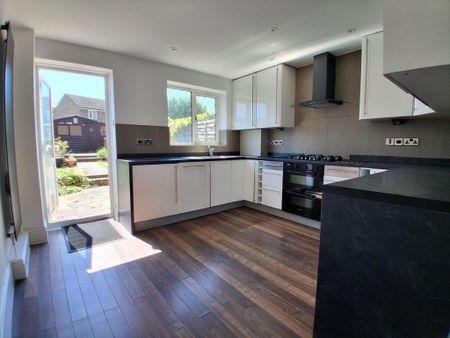 2 bedroom terraced house to rent - Photo 5