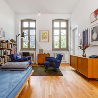 Contemporary Living - Photo 1