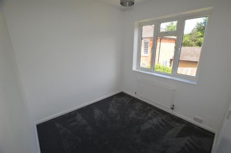 4 bedroom detached house to rent - Photo 3