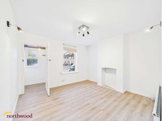 West Street, Banbury, OX16 - Photo 1