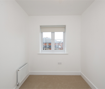 3 bedroom semi-detached house to rent - Photo 4