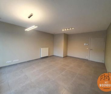 Appartement 4e Verd. met autostaanplaats en kelder - Photo 1