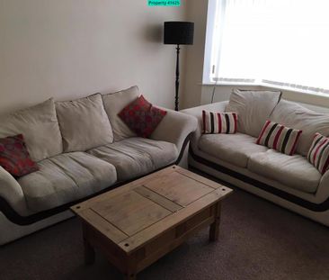 2 bedroom semi-detached house to rent - Photo 4