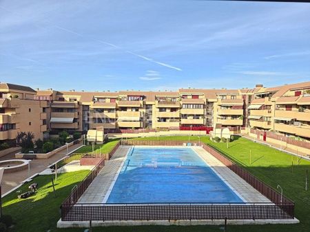 Las Rozas de Madrid, Community of Madrid 28232 - Photo 2