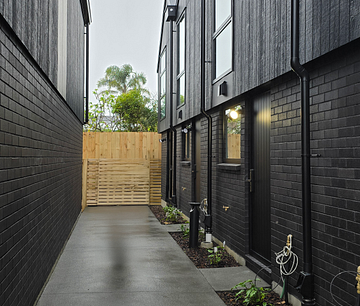 Brand New Modern Townhouse 2 bed, 2 bath, carpark - Photo 5