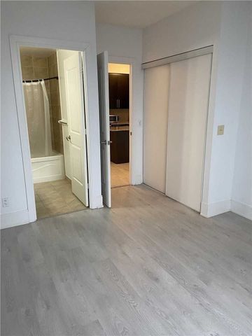 For Lease - 330 Burnhamthorpe Road Unit# 2707, Mississauga, Ontario - Photo 4