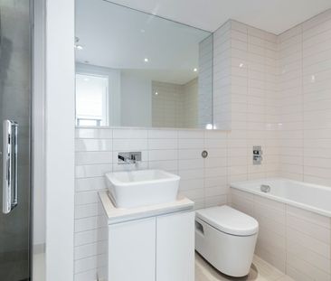 Royal Windsor Quay, Farm Yard, Windsor - Photo 6