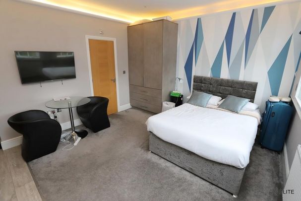 Studio to rent - Photo 1