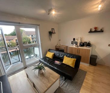 1 Bed Flat, Whiteadder Way, E14 - Photo 6