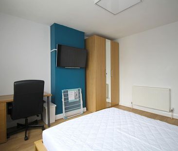 1 bedroom in a house share to rent - Photo 5