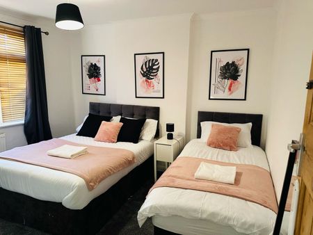 4 Bed Terraced House, Silverleigh Road, CR7 - Photo 3